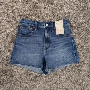 NWT Madewell perfect jean shorts